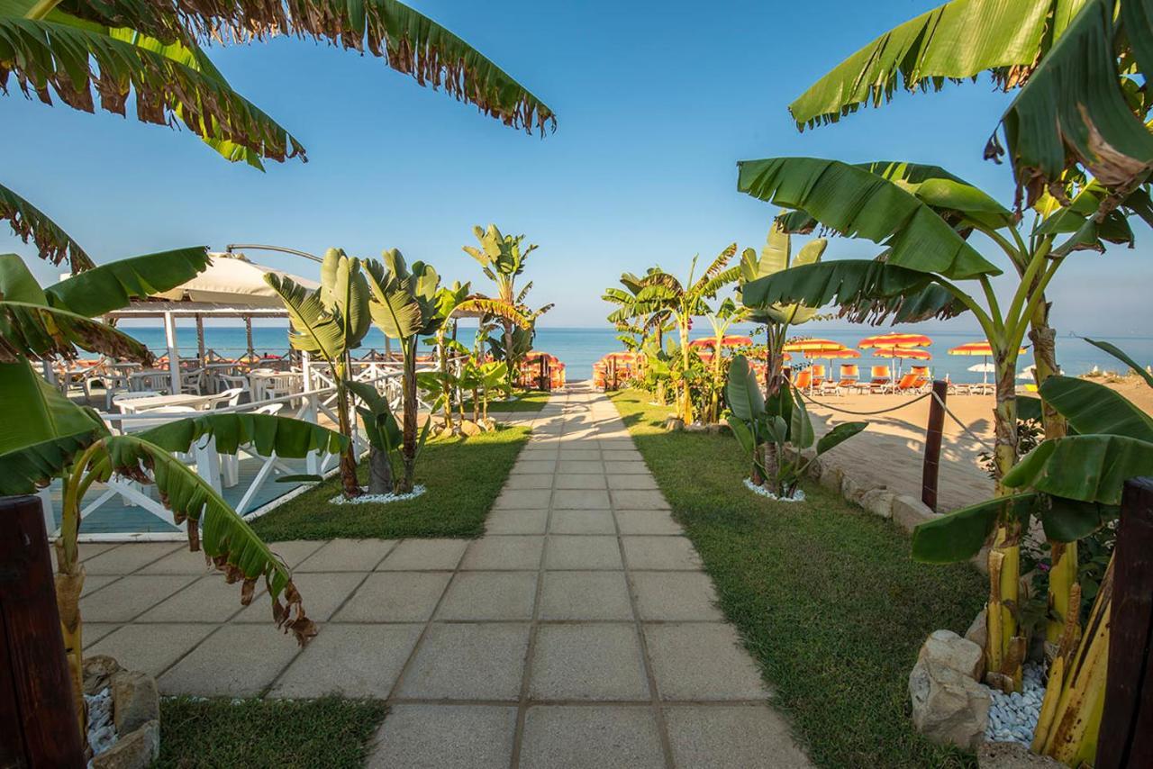 Villaggio Acquamarina Caprioli Exterior photo